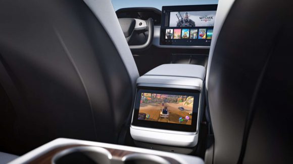 tesla-back-seat-gamer-580x326.jpg